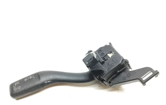 Audi A3 S3 A3 Sportback 8P Indicator stalk 8P0953513A 01103600 10360052655548