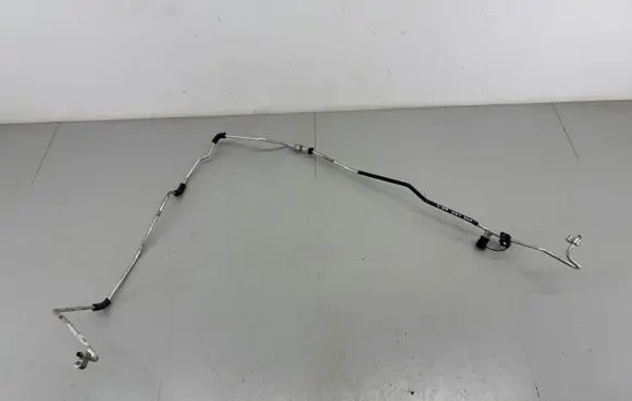 Volvo S40, V40 Air conditioning (A/C) pipe/hose 30899807