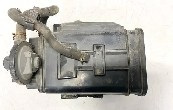 Active carbon filter fuel vapour canister