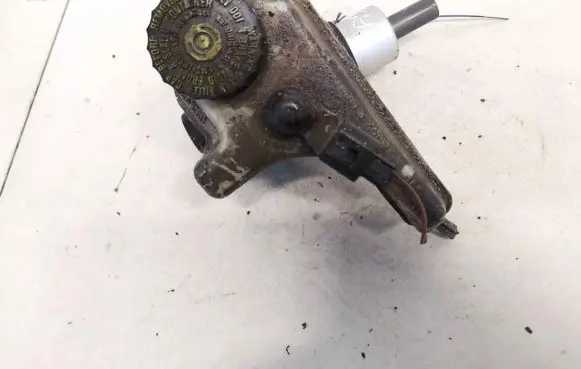 Volkswagen PASSAT B4 Brake fluid reservoir 03350882751 03.3508-8275.1