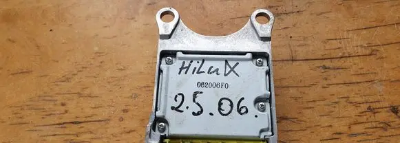 Toyota Hilux (AN10, AN20, AN30) Airbag control unit/module 891700K030 2310003370