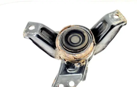 KIA Sportage Engine mount bracket 218152S6000