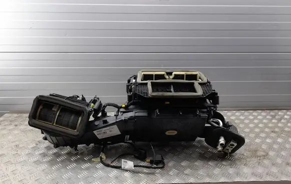 Alfa Romeo Stelvio Interior heater climate box assembly 00505401260
