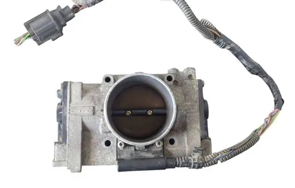 Volvo S60 Throttle valve 8644345 65CFM9 1ALC2H13B