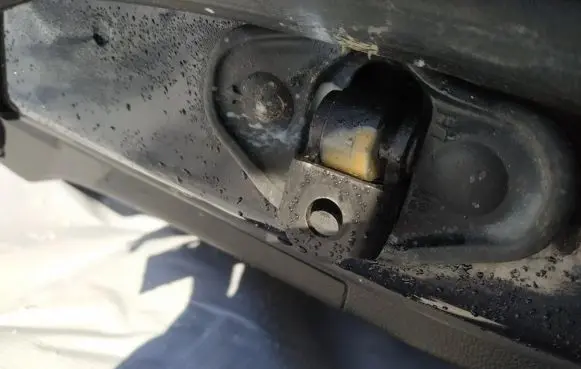 Opel Insignia A Rear door check strap stopper