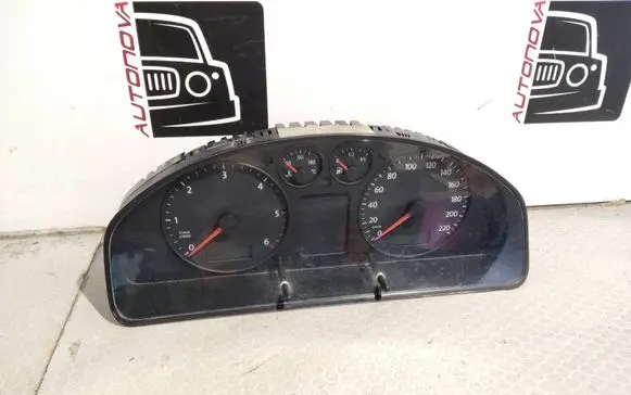 Volkswagen Transporter - Caravelle T5 Speedometer (instrument cluster) 7H0920851R VWZ7Z0F4809579 23010732210