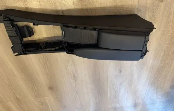 Mercedes-Benz C W204 Armrest A2046806050 2046806050