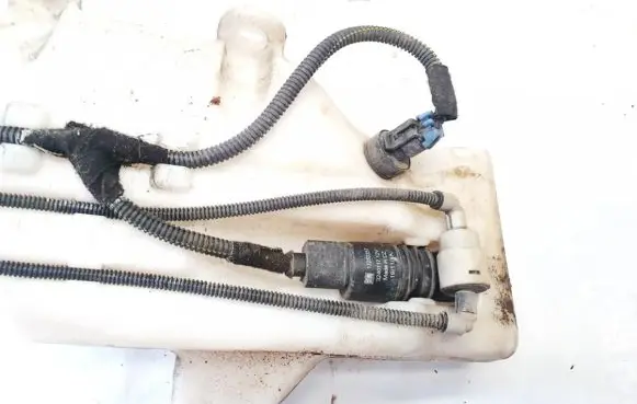 Windscreen/windshield washer pump