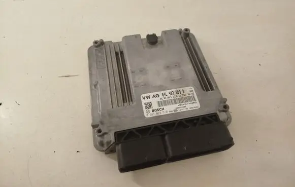 Audi A3 S3 8V Engine control unit/module 04L907309B 0281018510