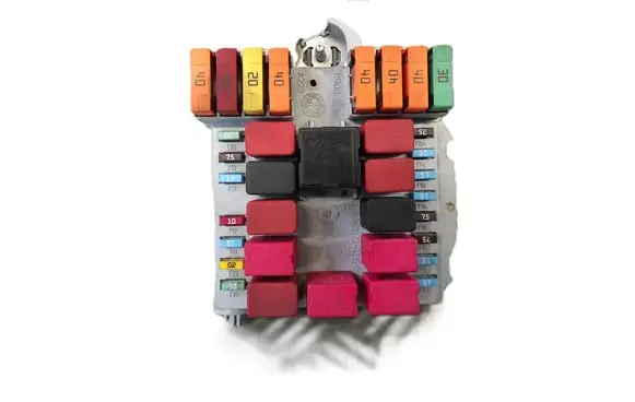 Citroen Jumper Fuse module 1376610080 26032015