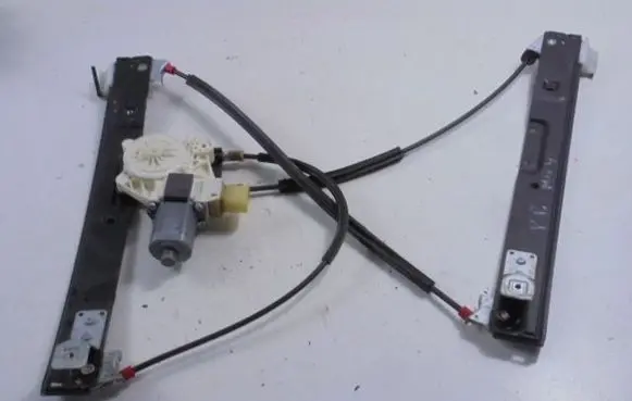 Ford Mondeo MK IV Front door window regulator with motor 6M2114553B