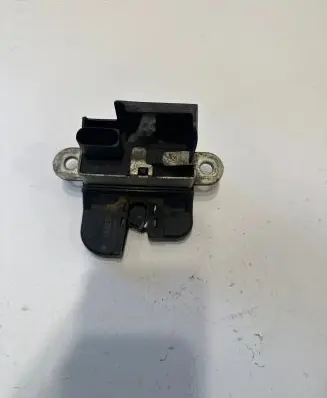 Volkswagen Touran I Tailgate/trunk/boot lock/catch/latch 1T0827505H