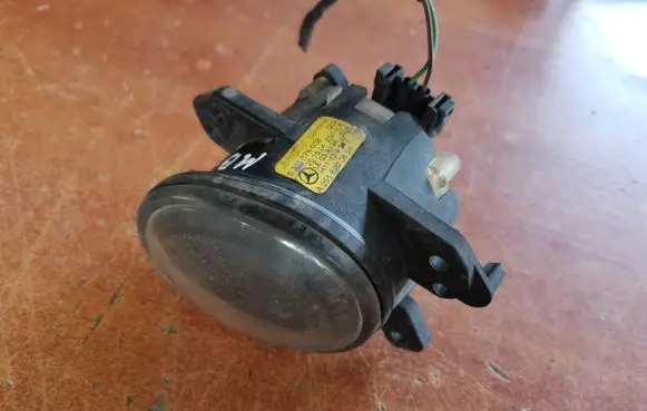 Mercedes-Benz A W169 Front fog light A2518200856 0305076002