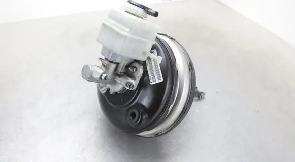 BMW 5 F10 F11 Brake booster 6796726