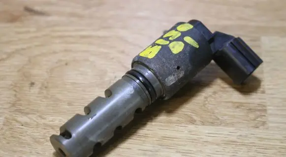 Toyota Auris 150 Camshaft vanos timing valve 3370205020