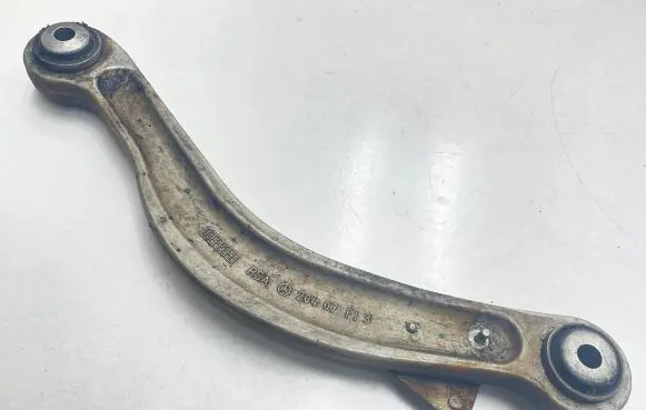 Mercedes-Benz C W204 Rear control arm 20407F13