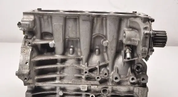 Volvo S60 Engine block D4204T8