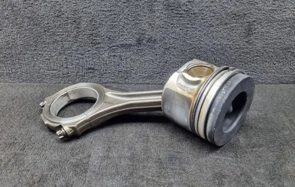 Audi Q7 4L Piston with connecting rod 057107065CA 057198401F 057198401C
