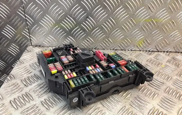 BMW 5 GT F07 Fuse box set 9210857