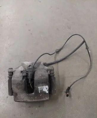 Mercedes-Benz E W212 Front brake caliper