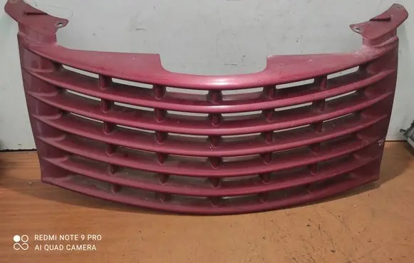 Chrysler PT Cruiser Front grill RH78TRM 27784