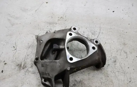Volvo XC40 Rear wheel hub spindle/knuckle 32246249