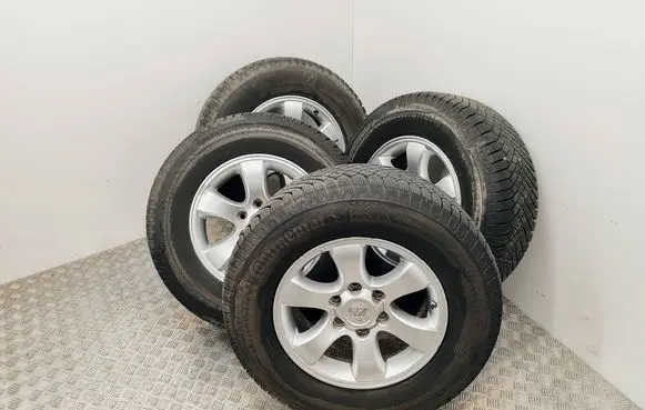 Toyota Land Cruiser (J120) R17 alloy rim 