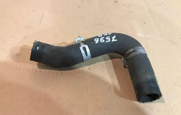 Peugeot 107 Engine coolant pipe/hose