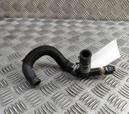 Engine coolant pipe/hose
