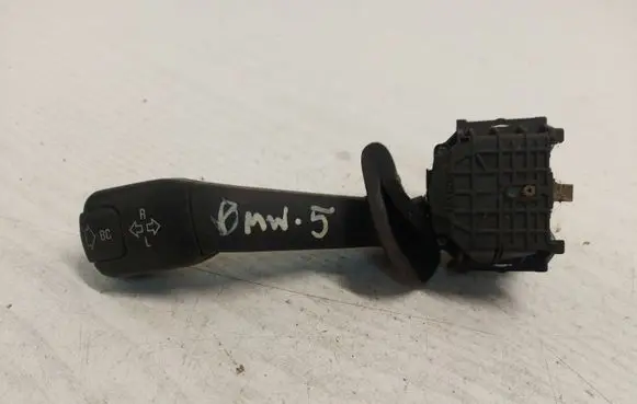 BMW 5 E39 Indicator stalk 8352172 01100410