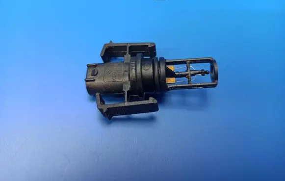 Mercedes-Benz C W203 Intake air temperature sensor 0005422818