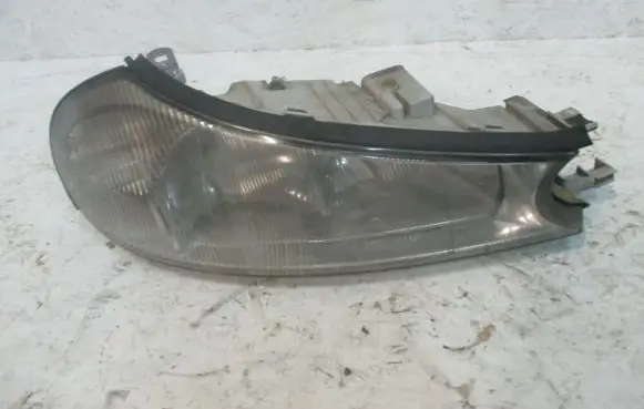 Ford Mondeo MK II Headlight/headlamp 1305615035