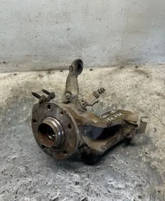 Volkswagen Caddy Front wheel hub