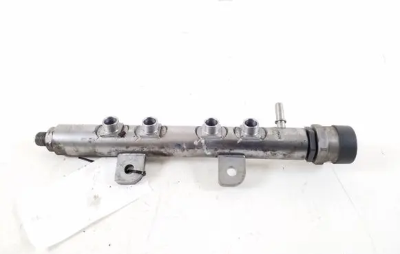 Jaguar XF X250 Fuel main line pipe