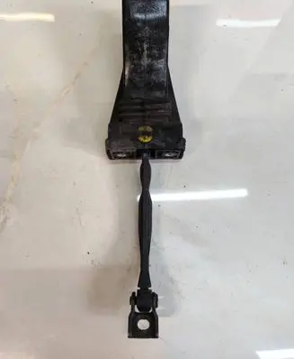 Volkswagen Touareg II Front door check strap stopper 7P0837267