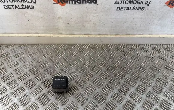 Toyota Auris E180 Passenger airbag on/off switch 489168