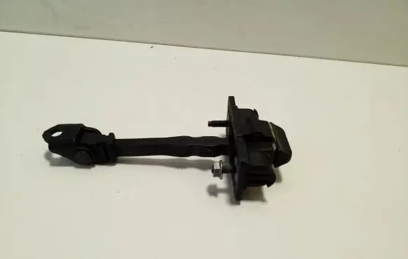 Opel Grandland X Rear door check strap stopper