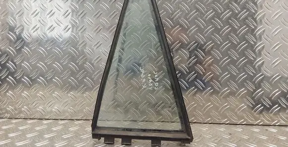 Toyota Corolla Verso E121 Rear vent window glass 43R005834