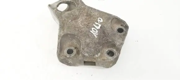 Citroen Xsara Picasso Engine mounting bracket 964477250
