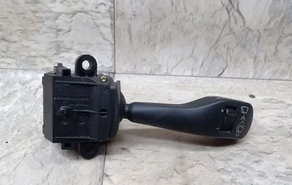BMW 5 E39 Wiper control stalk 8363669