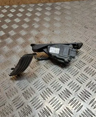 Renault Espace - Grand espace IV Accelerator throttle pedal 8200007512 6PV00811922