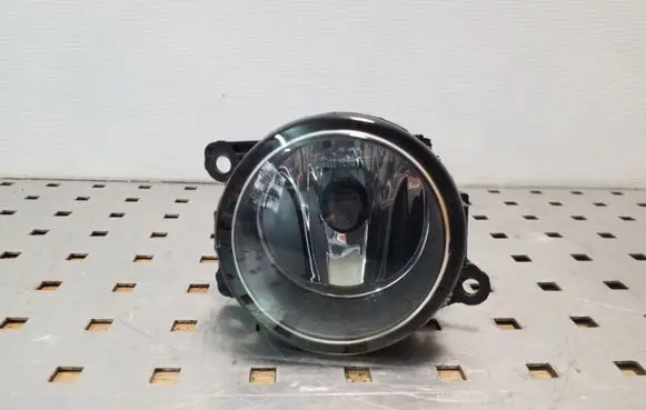 Suzuki Grand Vitara II Front fog light 89211943