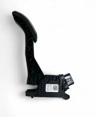 Volkswagen PASSAT B8 Accelerator throttle pedal 5Q1723503K