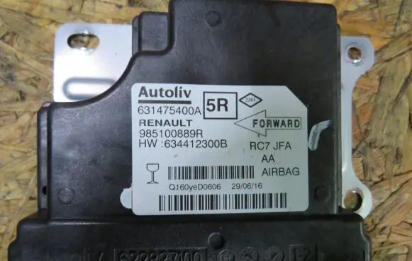 Renault Scenic IV - Grand scenic IV Airbag control unit/module 985100889R