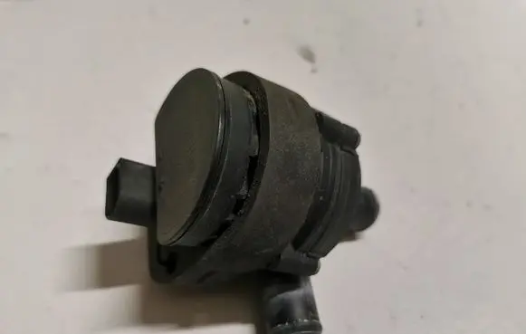 Mercedes-Benz E W211 Electric auxiliary coolant/water pump A2118350028