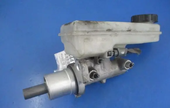 Mitsubishi Colt Master brake cylinder