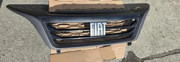 Fiat Ducato Front bumper upper radiator grill 1318394070