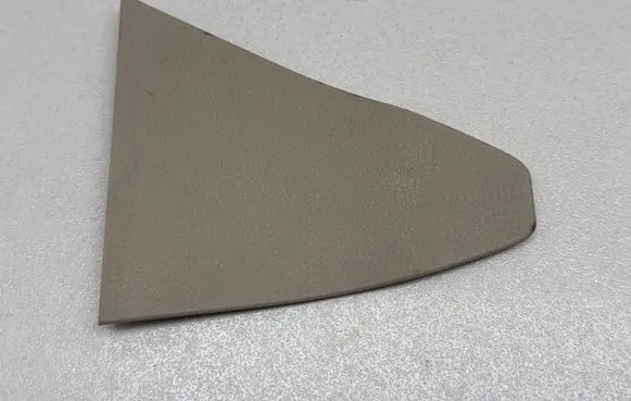 Chrysler Pacifica (B) pillar trim (bottom) 5RH94PD2AA HR536991 5480790