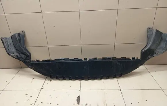 Volvo S40 Front bumper skid plate/under tray 30763681