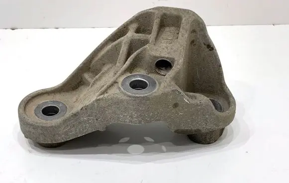 Audi Q4 Sportback e-tron Engine mounting bracket 1EA599125A